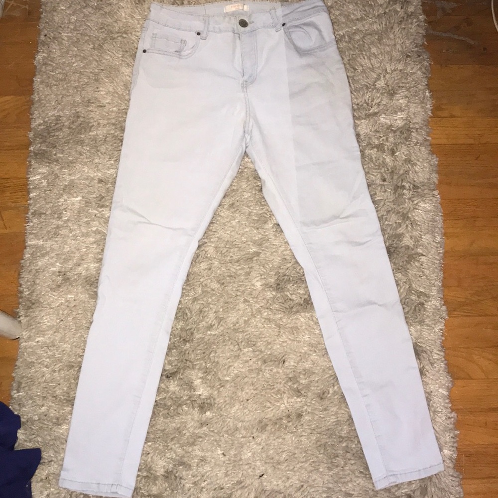 High waisted jeans